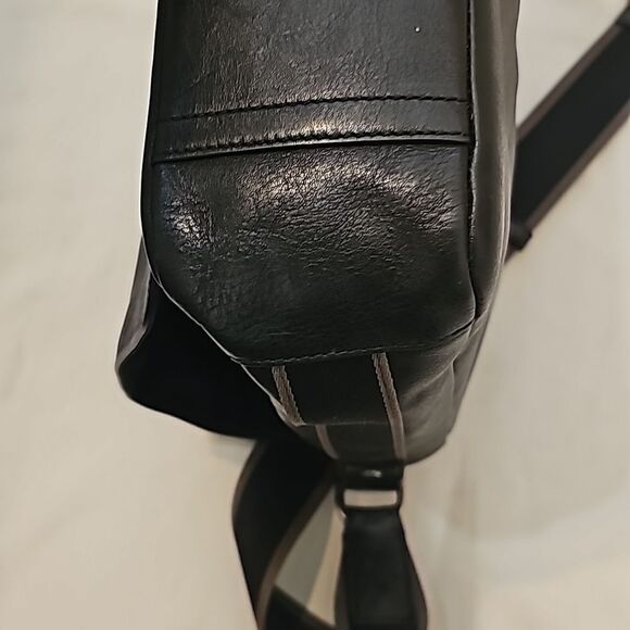 COACH HERITAGE WEB LEATHER MESSENGER  F70556 - Picture 8 of 13